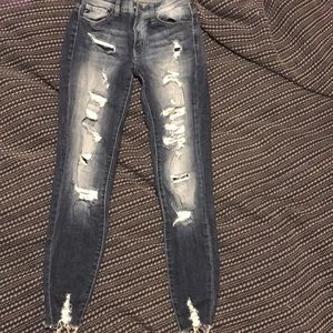 Distressed KanCan jeans size 26